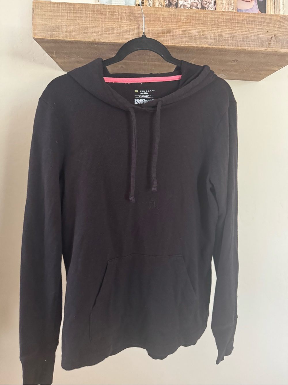 tek gear Men's Black Crewneck Hoodie with Pink Trim